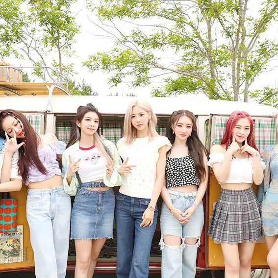 Dreamcatcher kommt zurück mit Special Album “Summer Holiday”