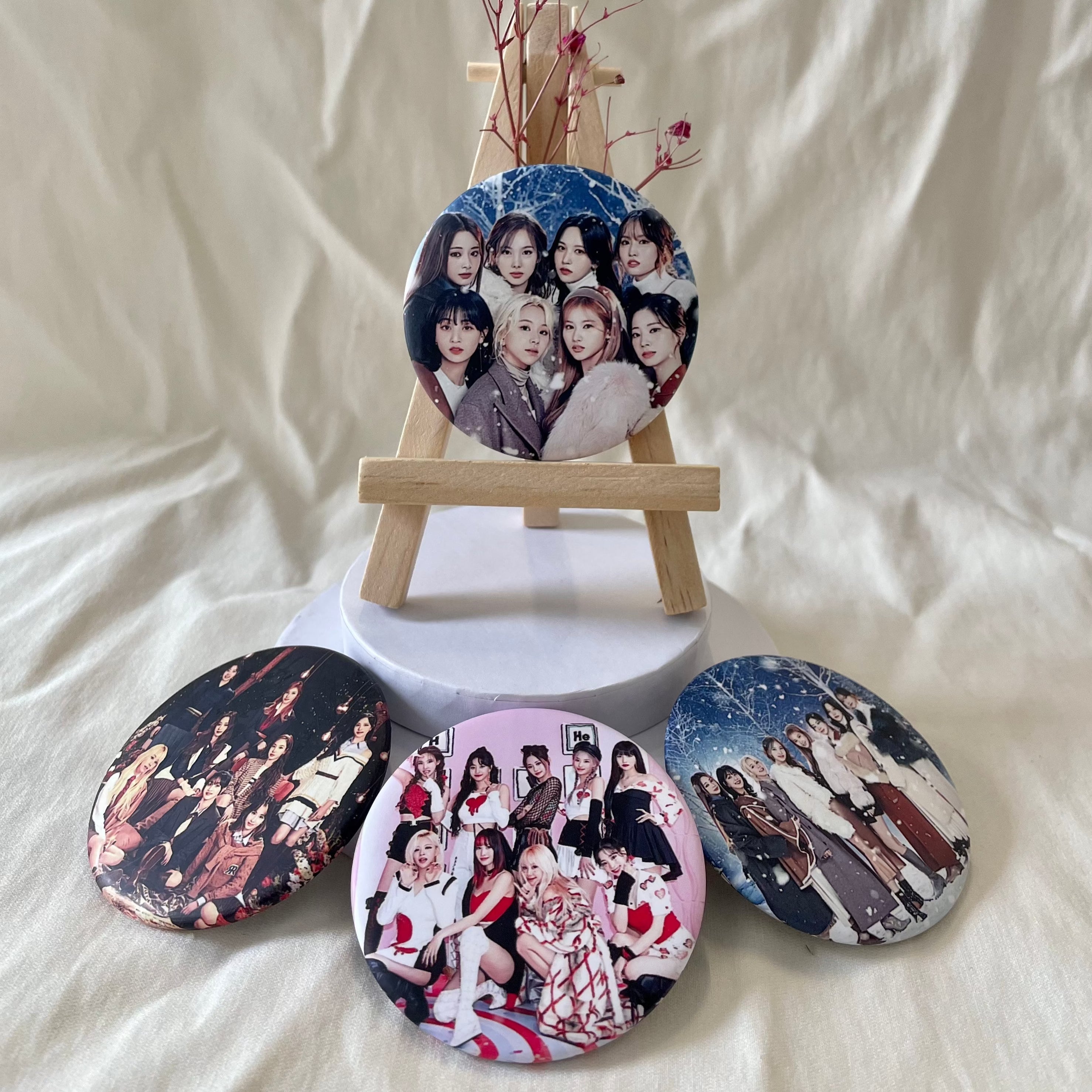 TWICE - [Formula of Love: O+T=<3] Button Nolae Kpop